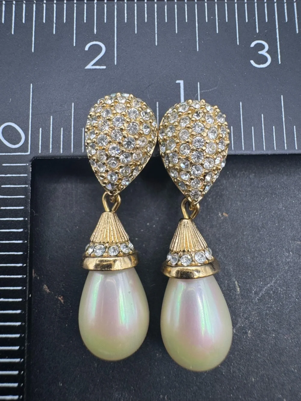 Dior Vintage Gold Crystal Pavé Earrings with White Pearl Drops clip on earrings - Picture 7 of 11